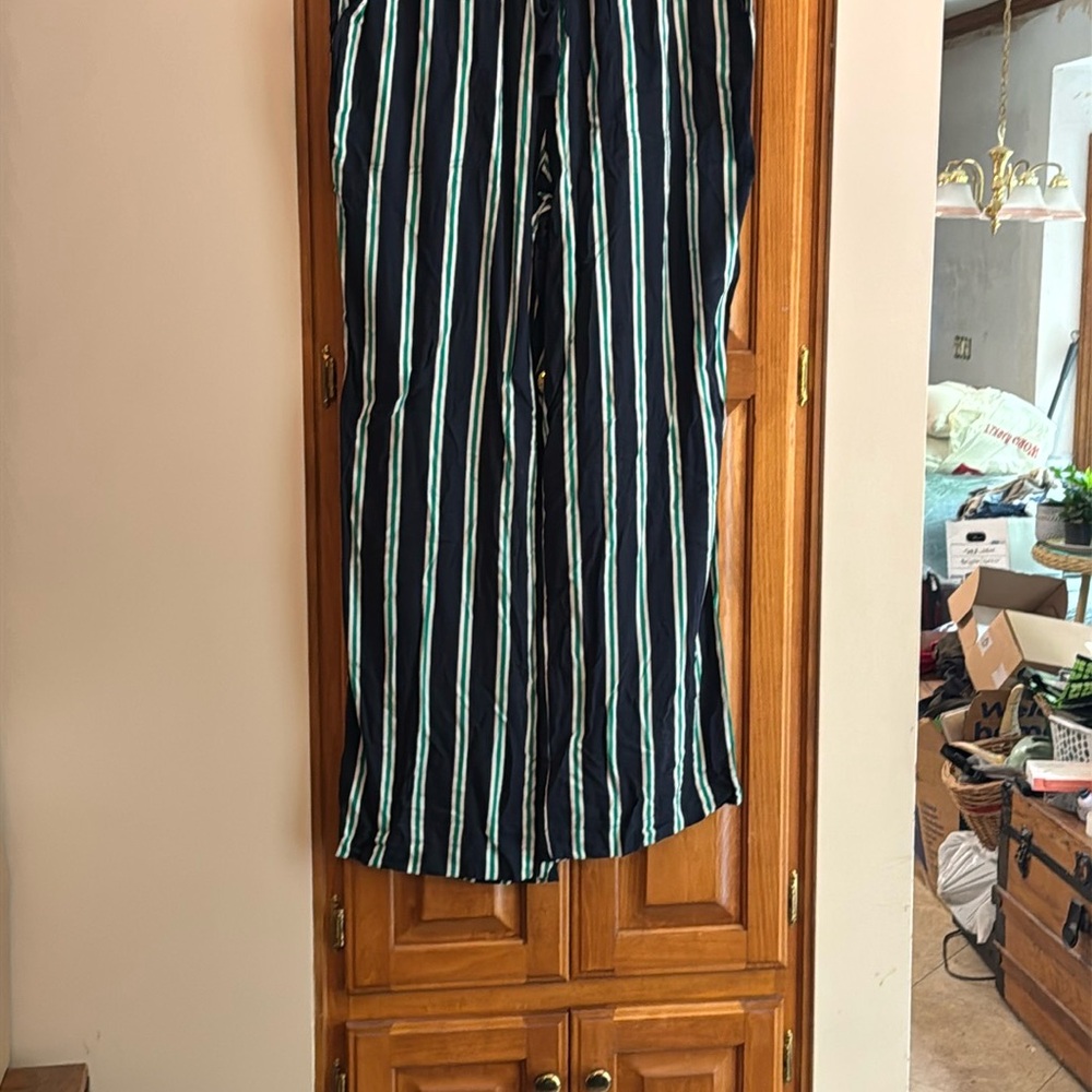 NWT-Perfect Summer Pant M